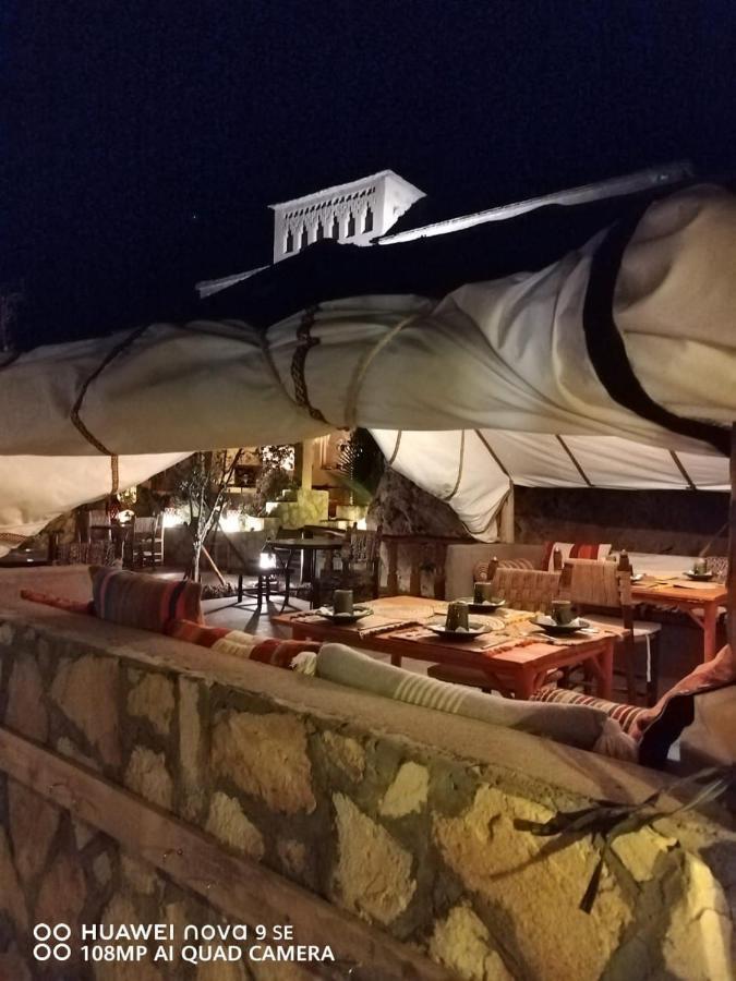 Bed and Breakfast Dar Isselday Tisseldeï Exterior foto