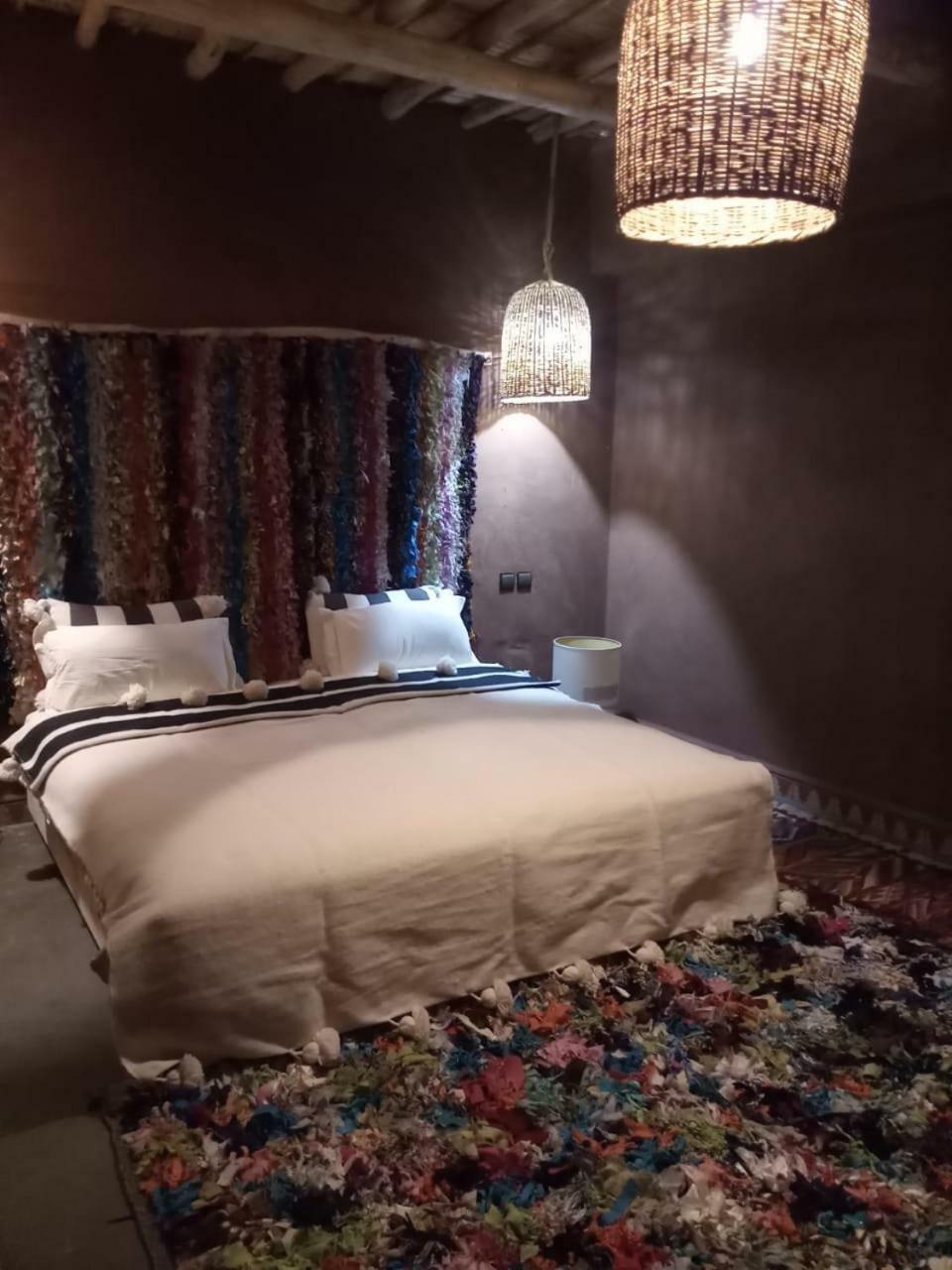 Bed and Breakfast Dar Isselday Tisseldeï Exterior foto